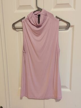 Sleeveless Mock Neck Top in Light Lavender